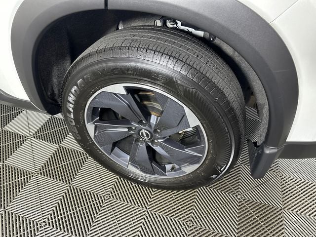 2024 Nissan Rogue SV Premium Package