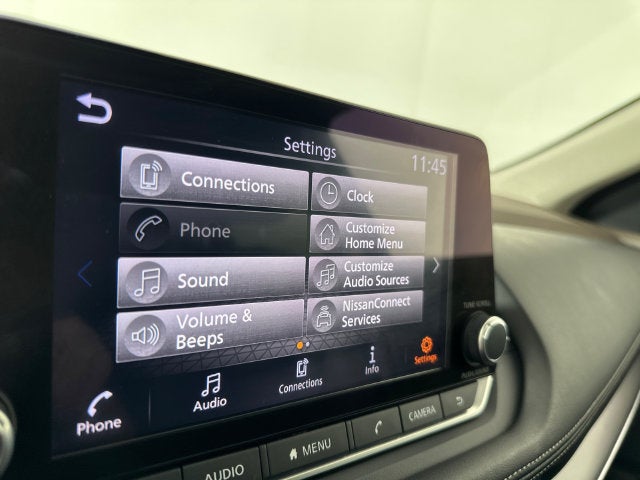 2023 Nissan Rogue SV Midnight Edition & Premium Package