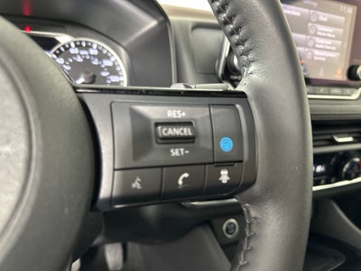 2023 Nissan Rogue SV Midnight Edition & Premium Package