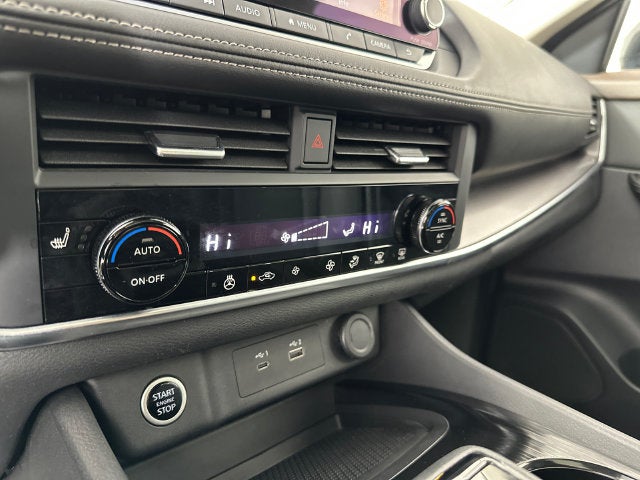 2023 Nissan Rogue SV Midnight Edition & Premium Package