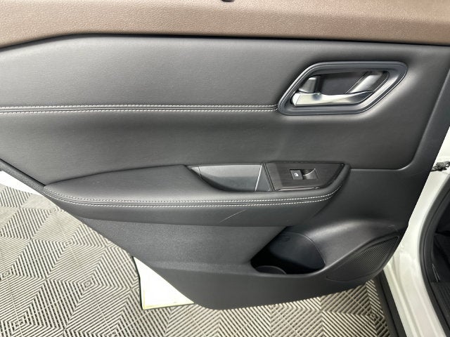 2023 Nissan Rogue SV Midnight Edition & Premium Package