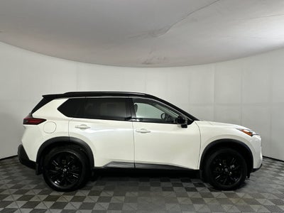 2023 Nissan Rogue SV Midnight Edition & Premium Package