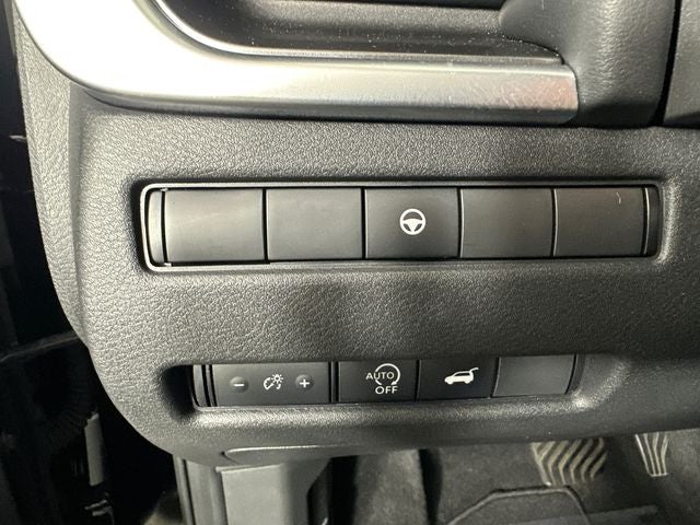 2023 Nissan Rogue SV Midnight Edition & Premium Package