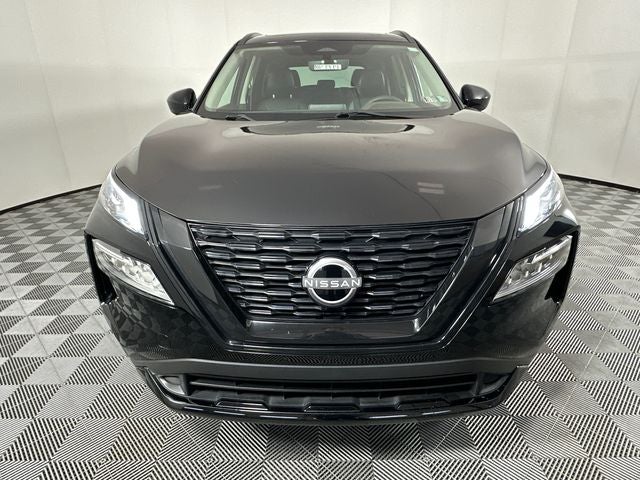 2023 Nissan Rogue SV Midnight Edition & Premium Package