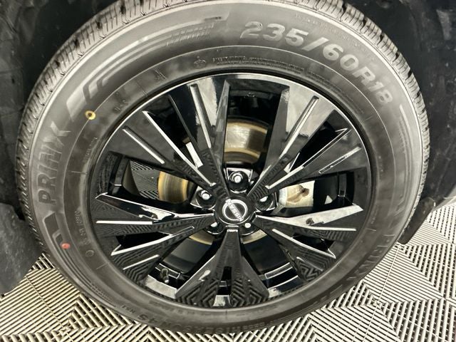 2023 Nissan Rogue SV Midnight Edition & Premium Package