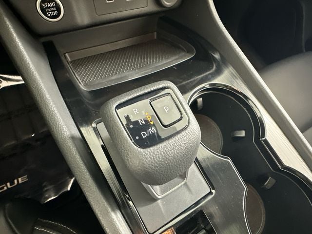 2023 Nissan Rogue SV Midnight Edition & Premium Package