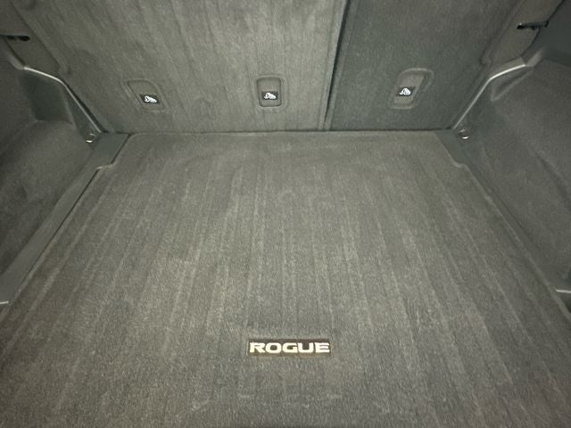 2023 Nissan Rogue SV Midnight Edition & Premium Package