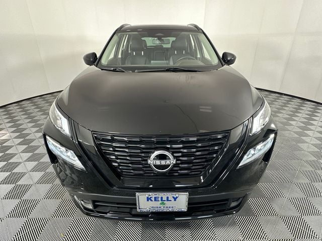 2023 Nissan Rogue SV Midnight Edition & Premium Package