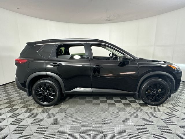2023 Nissan Rogue SV Midnight Edition & Premium Package