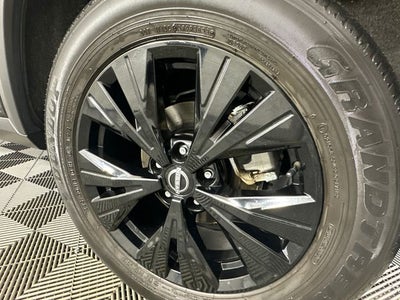 2023 Nissan Rogue SV Midnight Edition & Premium Package