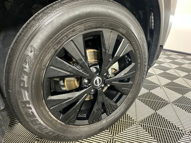 2023 Nissan Rogue SV Midnight Edition & Premium Package
