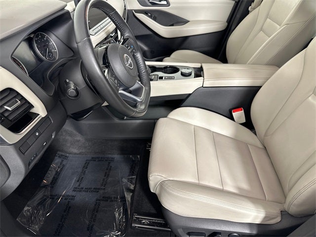 2023 Nissan Rogue SL Premium Package