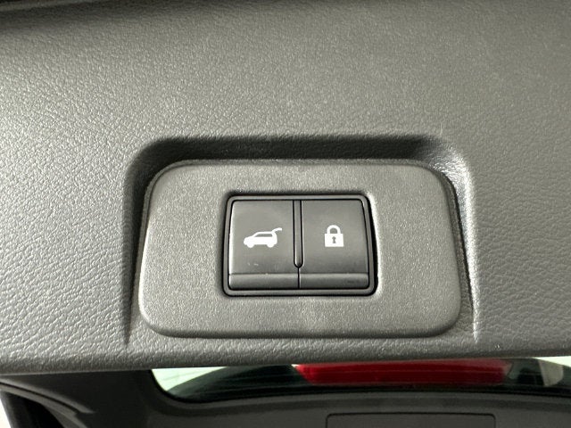 2023 Nissan Rogue Platinum Premium Package
