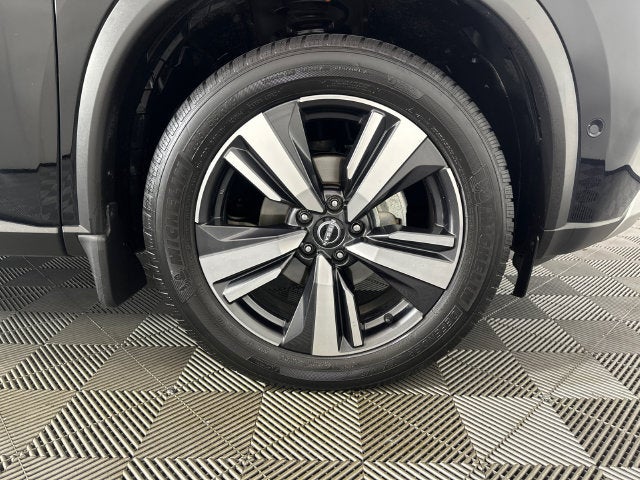 2023 Nissan Rogue Platinum Premium Package