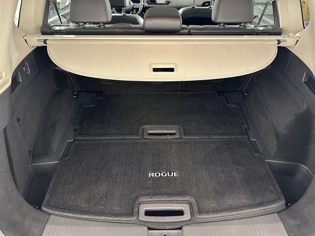 2023 Nissan Rogue Platinum Premium Package