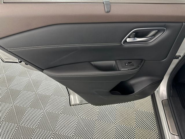 2023 Nissan Rogue Platinum Premium Package