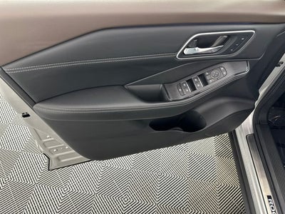 2023 Nissan Rogue Platinum Premium Package