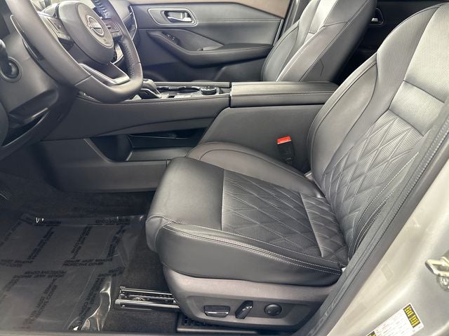 2023 Nissan Rogue Platinum Premium Package