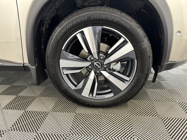 2022 Nissan Rogue Platinum Head-Up Display Package