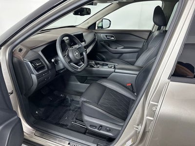 2022 Nissan Rogue Platinum Head-Up Display Package