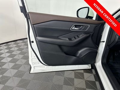 2023 Nissan Rogue Platinum Premium Package
