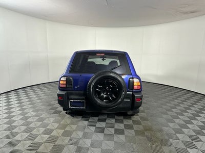 2000 Toyota RAV4 Base