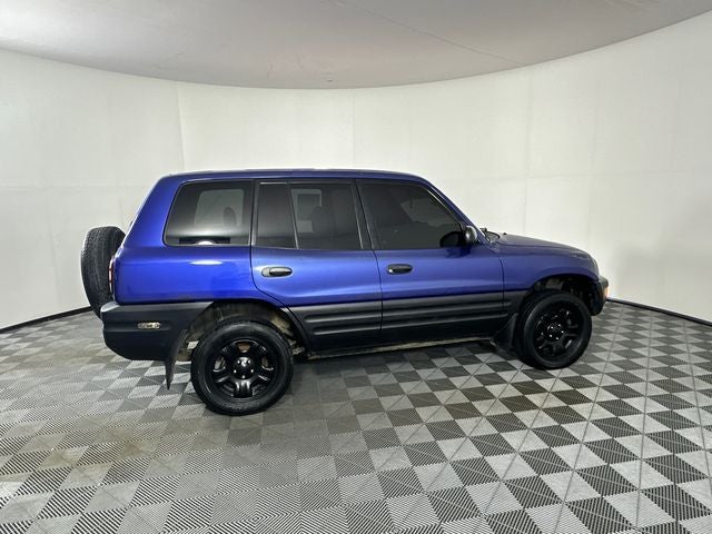 2000 Toyota RAV4 Base