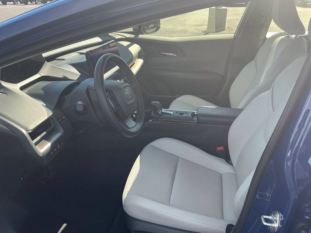 2024 Toyota Prius XLE