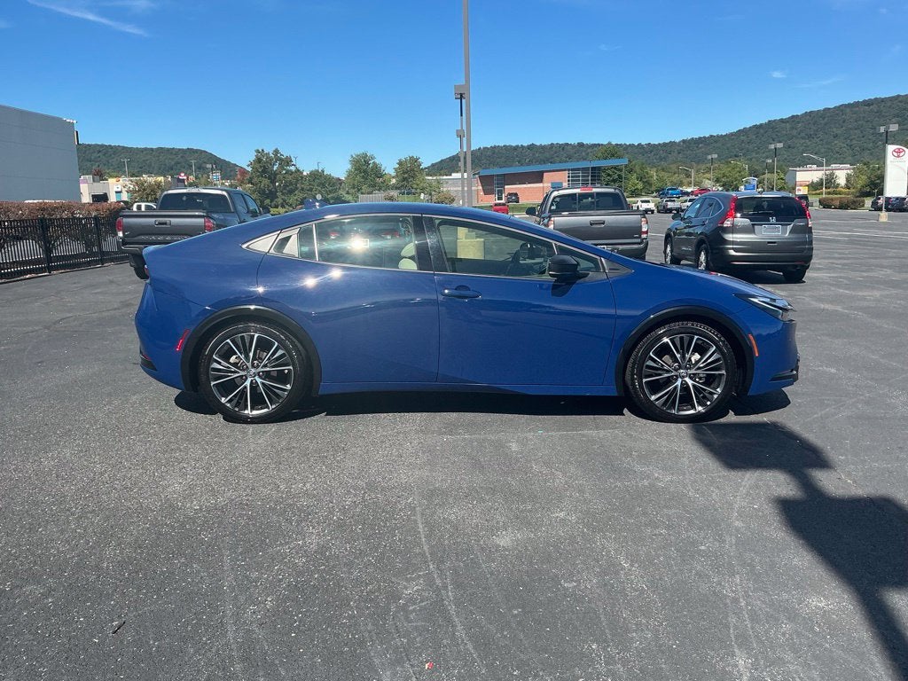 2024 Toyota Prius XLE