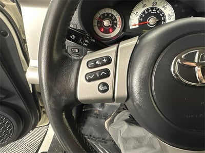 2014 Toyota FJ Cruiser Base