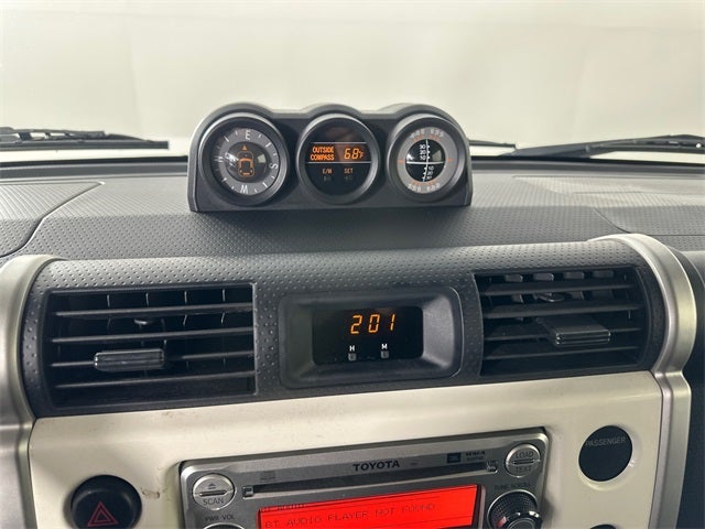 2014 Toyota FJ Cruiser Base