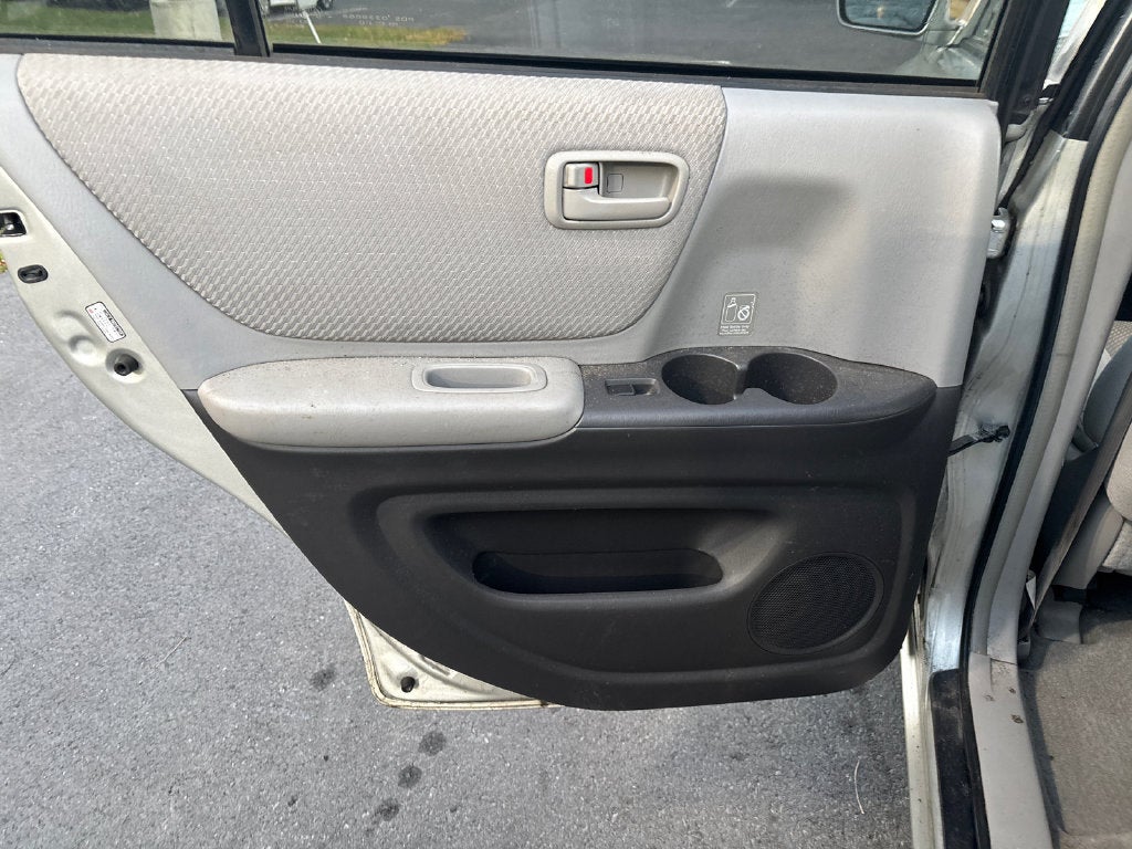 2004 Toyota Highlander V6