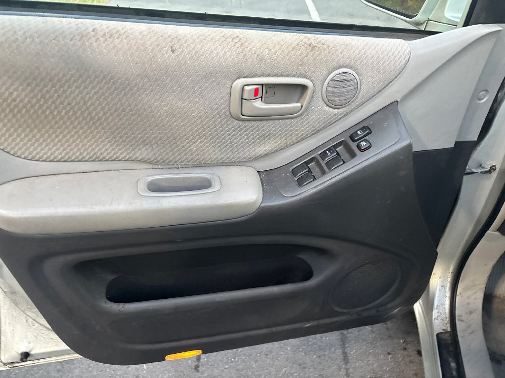 2004 Toyota Highlander V6