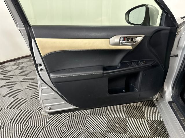 2014 Lexus CT 200h