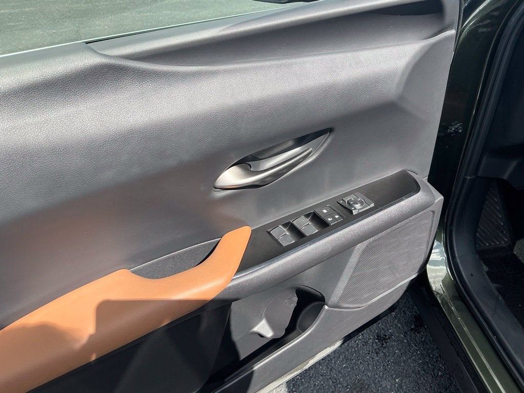 2021 Lexus UX 250h Base