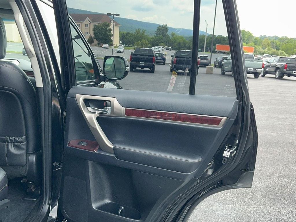 2017 Lexus GX 460