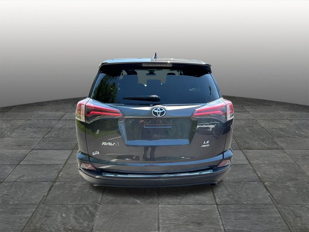 2018 Toyota RAV4 LE