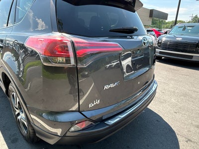 2018 Toyota RAV4 LE