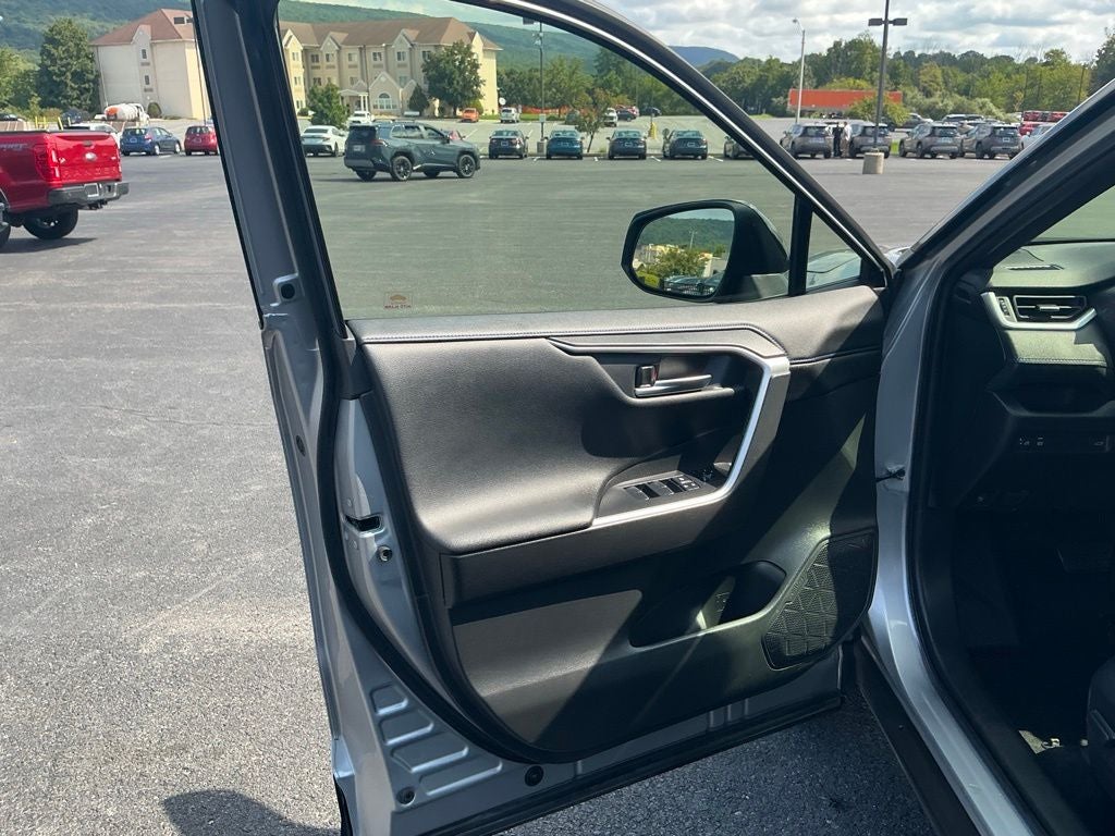 2020 Toyota RAV4 Hybrid XSE