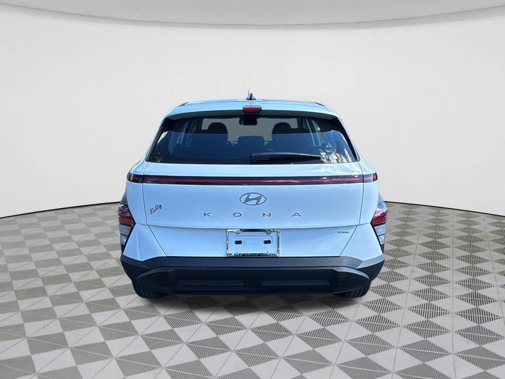 2026 Hyundai KONA SE