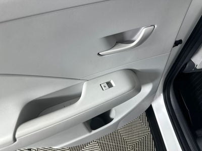 2024 Hyundai KONA SE