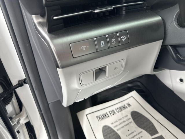2024 Hyundai KONA SE