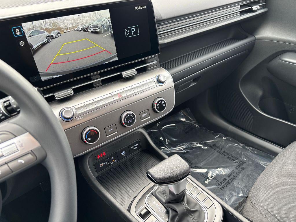 2026 Hyundai KONA SE