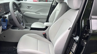 2026 Hyundai KONA SE