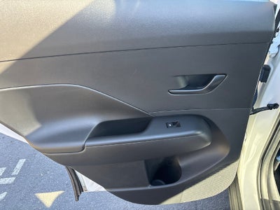2025 Hyundai KONA SE