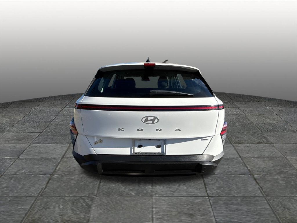 2025 Hyundai KONA SE