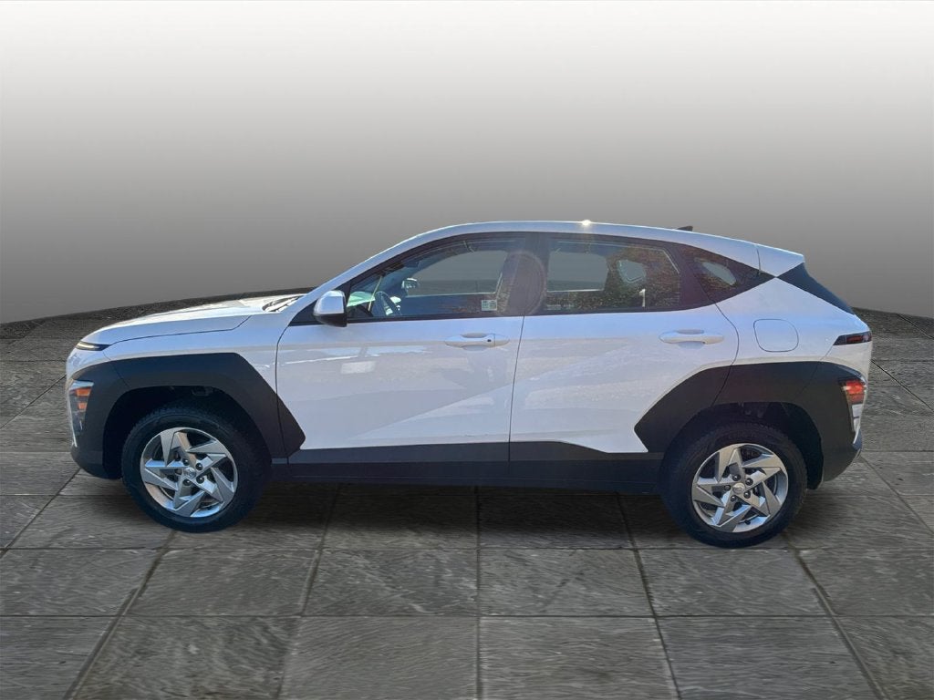 2025 Hyundai KONA SE