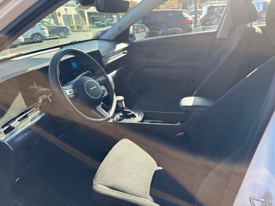 2025 Hyundai KONA SE