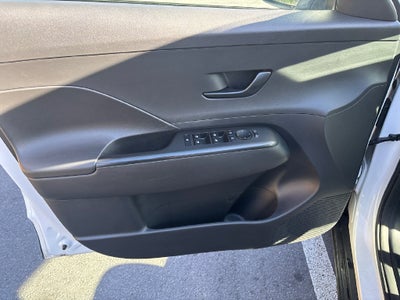 2025 Hyundai KONA SE