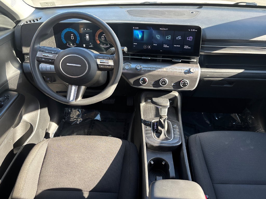 2025 Hyundai KONA SE